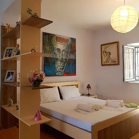 Aira Apartment Химара Экстерьер фото