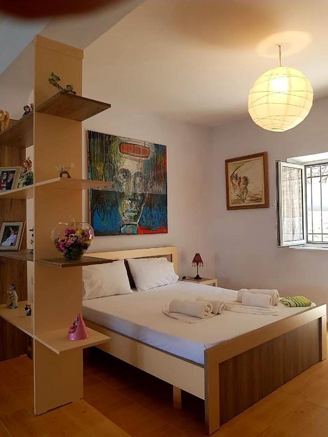 Apartment Aira